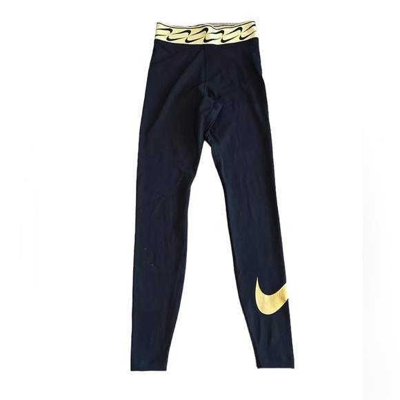 Nike Women’s Leggings Black/Gold Size XS - Picture 1 of 5